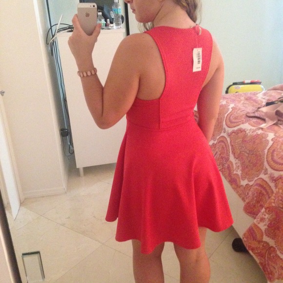 SALE 🌴Coral Red Summer Dress🌴 - Picture 2 of 4