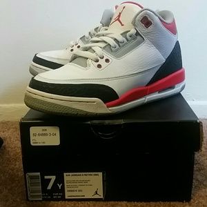Jordan Retro 3's