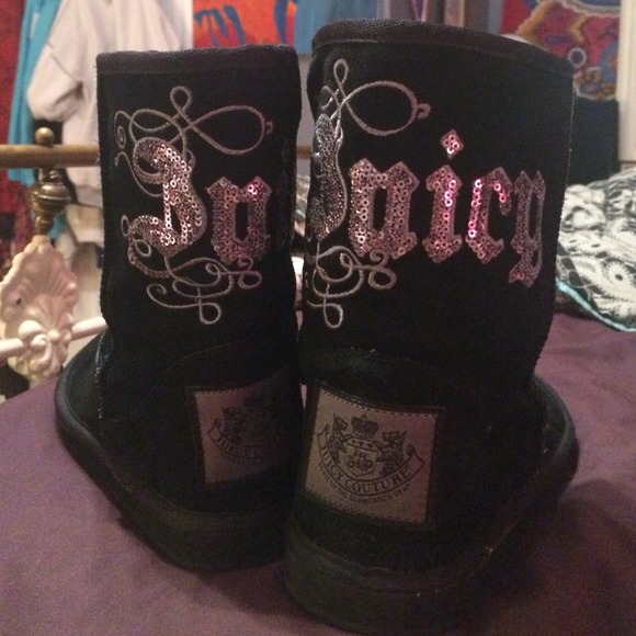 Juicy Couture short black boots