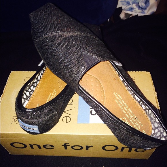 Toms