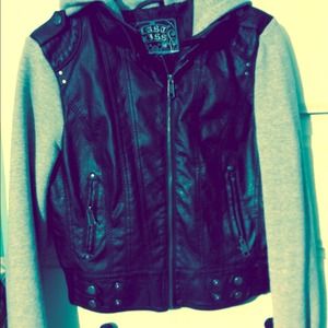 Hooded leather jacket (black)