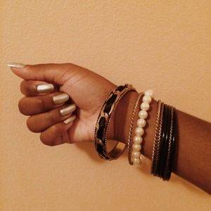 9 piece bracelet set from Forever 21.