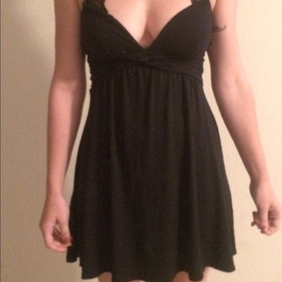 LBD - Picture 4 of 4