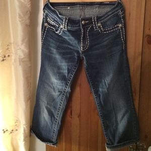 Miss Me Cropped Jean Capris