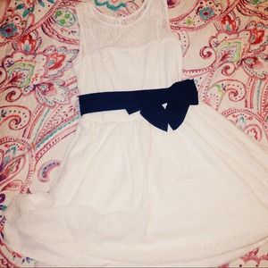 ON HOLD🚨 XS Abercrombie&Fitch Dress w/ Belt.