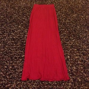 ♦️ruby maxi skirt♦️