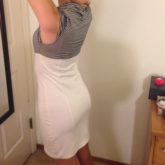 Maude bow bodycon dress - Picture 2 of 3