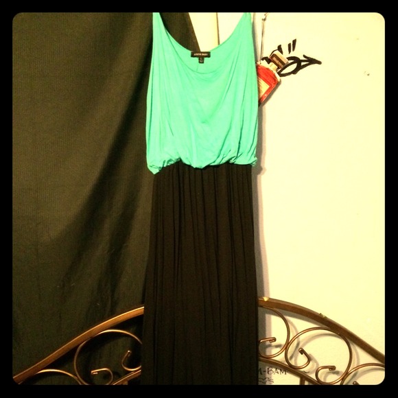 New. Never worn turquoise and black summer dress.