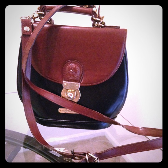 Authentic polo Ralph Lauren pristine side/handbag