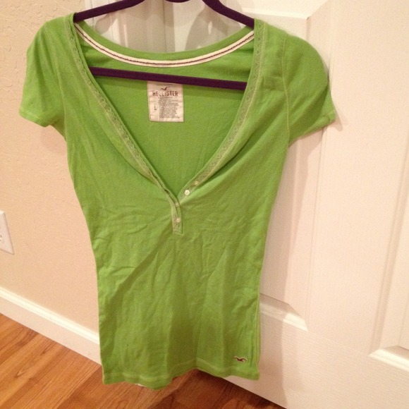 Green Hollister Button Shirt - Picture 1 of 3