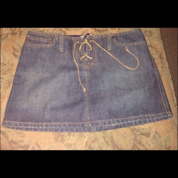Abercrombie and Fitch denim mini skirt - Picture 1 of 3