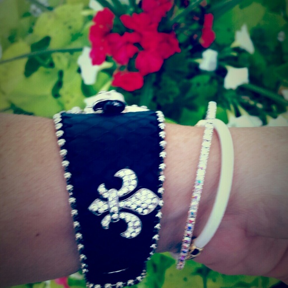 Sold - Picture 2 of 3