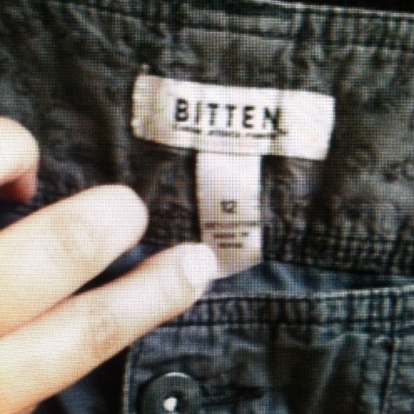 Capris - Picture 2 of 2