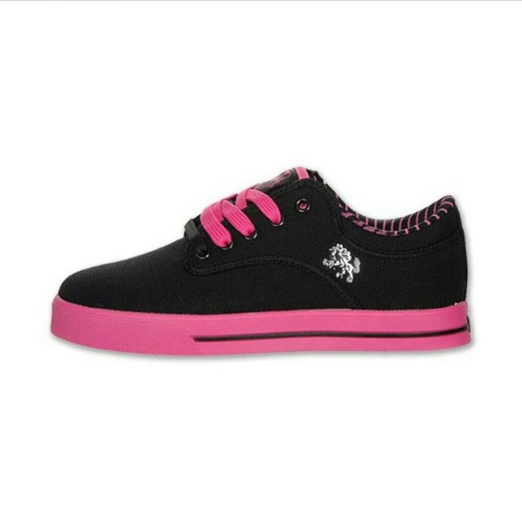 Black and pink spectro sneakers