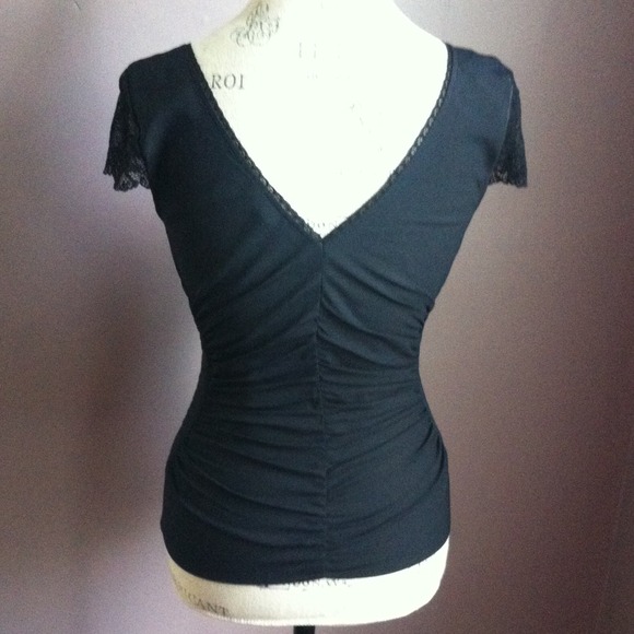 🎉HOST PICK 8/1🎉 bebe top - Picture 3 of 4