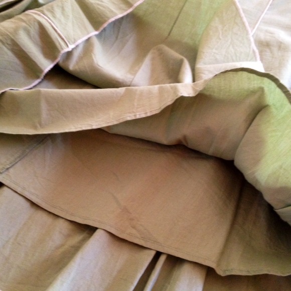 SKIRT - Picture 2 of 3