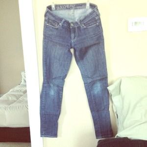 Bullhead cigarette skinny jeans