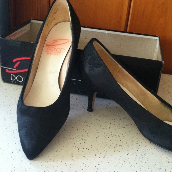 Vintage Dolce pumps
