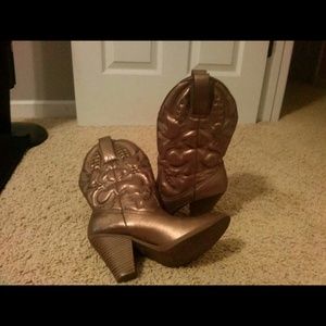 Heeled Cowgirl boots