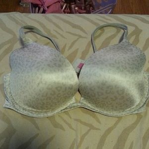 Bundle V Victoria's Secret Pink push up bra