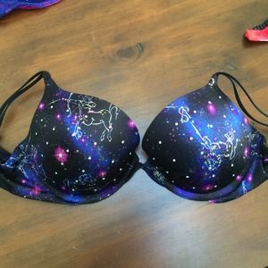 Victoria's Secret push up 34c