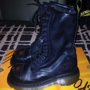 Dr. Martens Miranda Boots Womens size 6