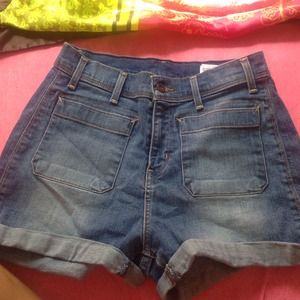 High waist Levi's shorts
