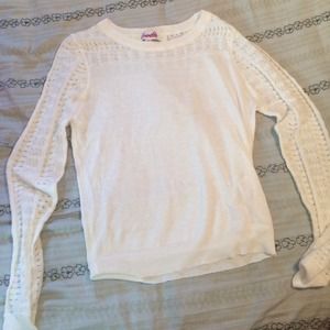 White long sleeve sweater