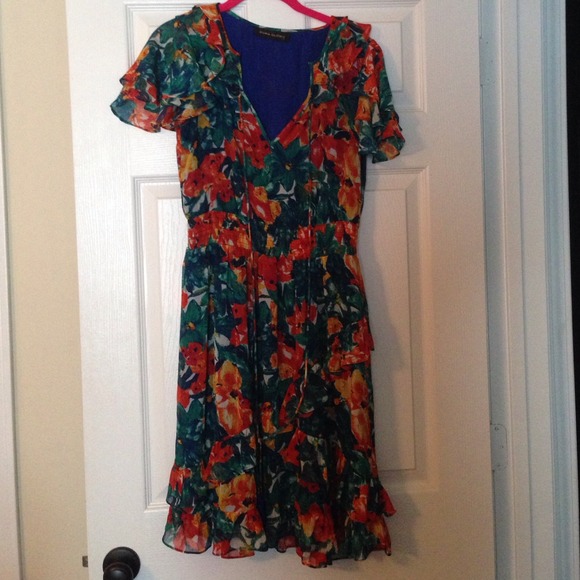 Dress - Picture 1 of 2