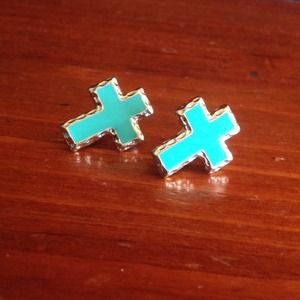 Mint green cross earrings👼