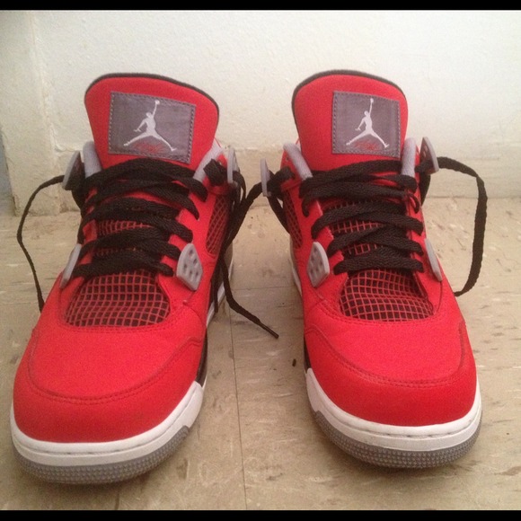 SOLD ON EBAY🔥 Toro bravo 4s - Picture 4 of 4