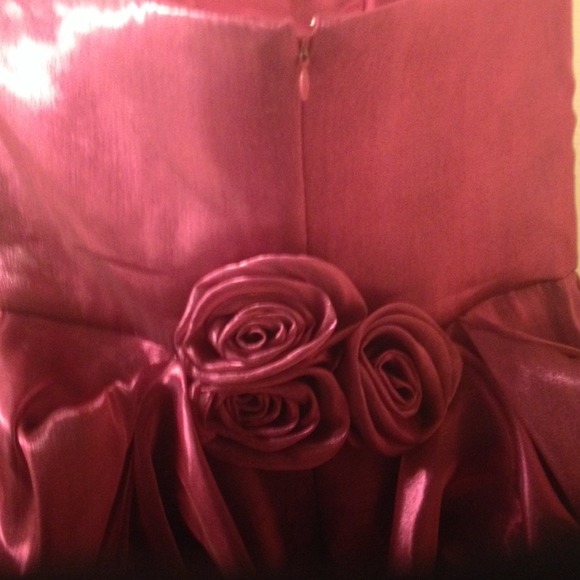 Prom dress - Picture 3 of 4