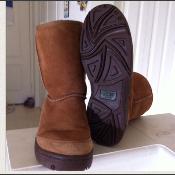 Authentic UGG Ultimate Short Boots