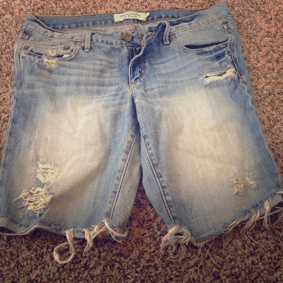 American Eagle capris size 6