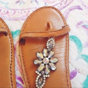 M Abercrombie&Fitch Light brown sandals.