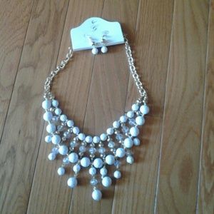 Nexklace and earring