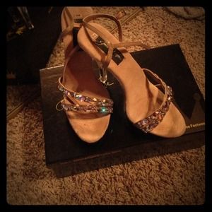 Johnathan Kayne Heels