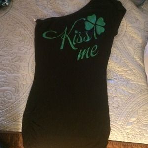 Kiss me St. Patricks day top