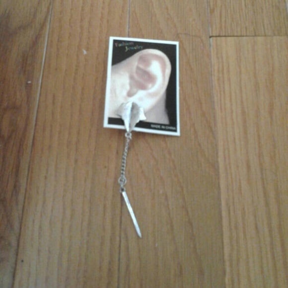 Earring - Picture 2 of 2