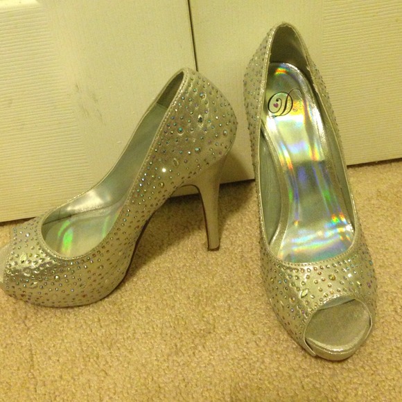 heels 💎 - Picture 4 of 4