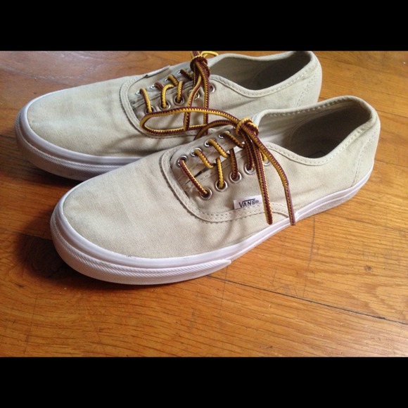 🚫SOLD🚫Tan Vans