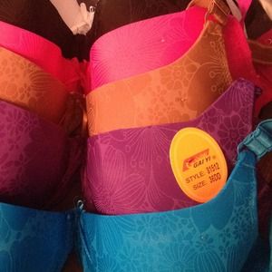 36 DD Bras
