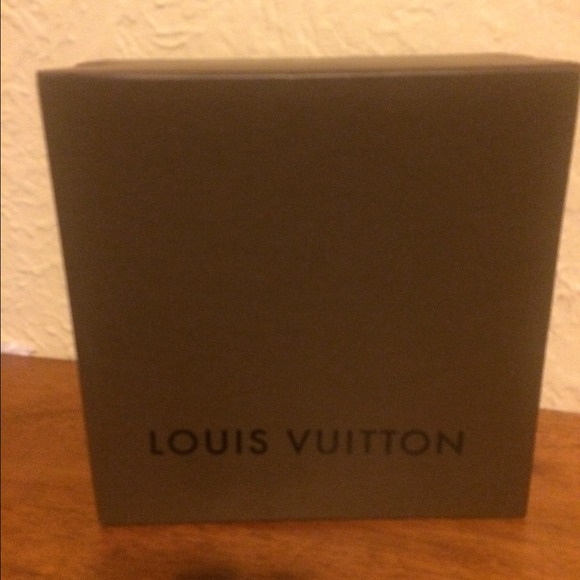 Louis Vuitton hard lidded box