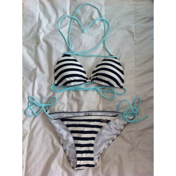 Hollister Swimsuit ▫️🔹▪️