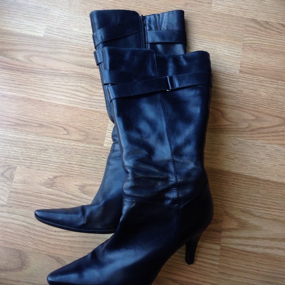 Kenneth Cole Black GoGo Puff Boots