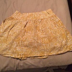 Yellow & white skirt with pockets