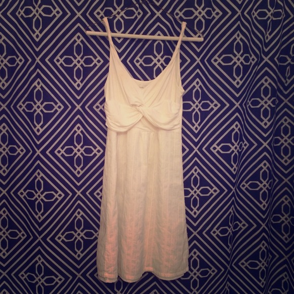 New York and Company white cotton/spandex dress. - Picture 1 of 1