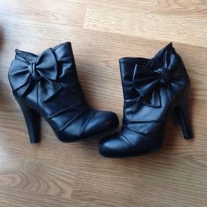 Gianni Bini Boots