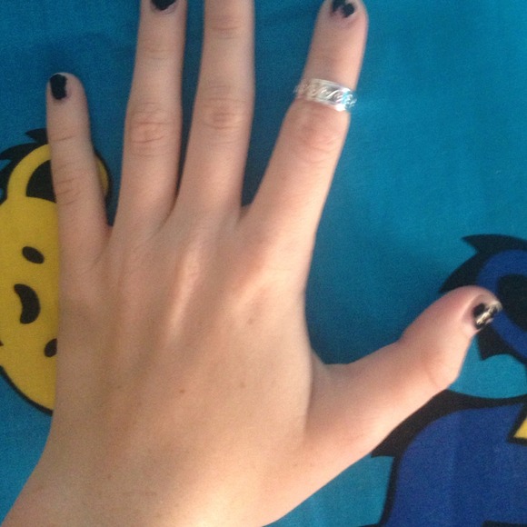 Wave mid ring - Picture 2 of 2