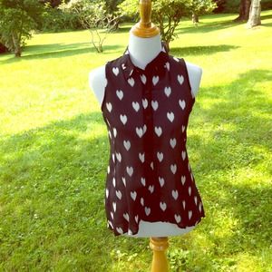 sleeveless button down top